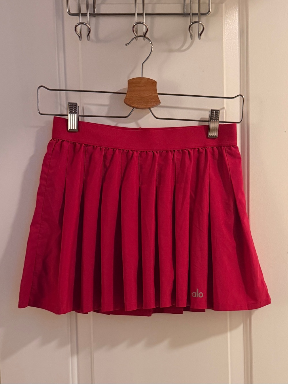 EUC ALO Yoga Varsity Pleated Tennis Skirt - Pink - Sz Small